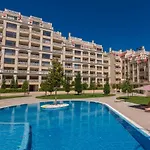 Апартаменты Blue Lagoon Seafront