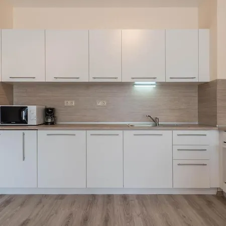 Blue Lagoon Seafront Apartment Varna