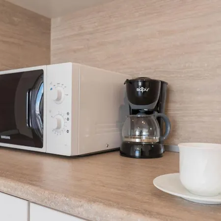 Blue Lagoon Seafront * فارنا