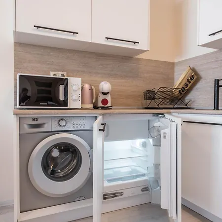 דירה Blue Lagoon Seafront *